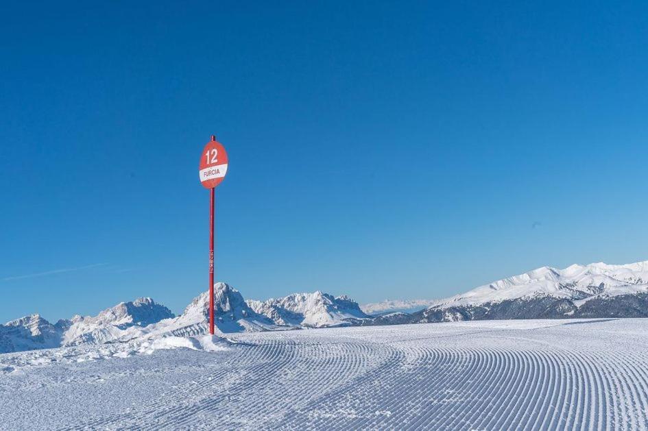 Kronplatz Mountain Lodge Брунико Экстерьер фото