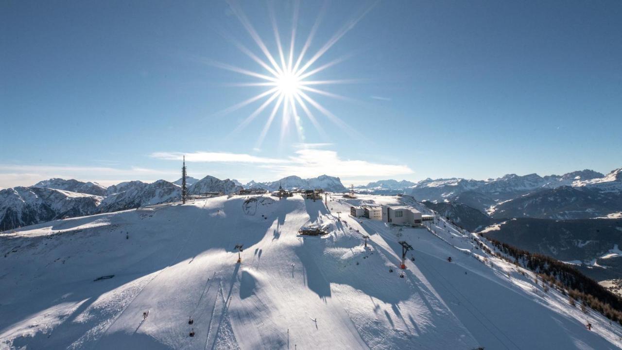 Kronplatz Mountain Lodge Брунико Экстерьер фото